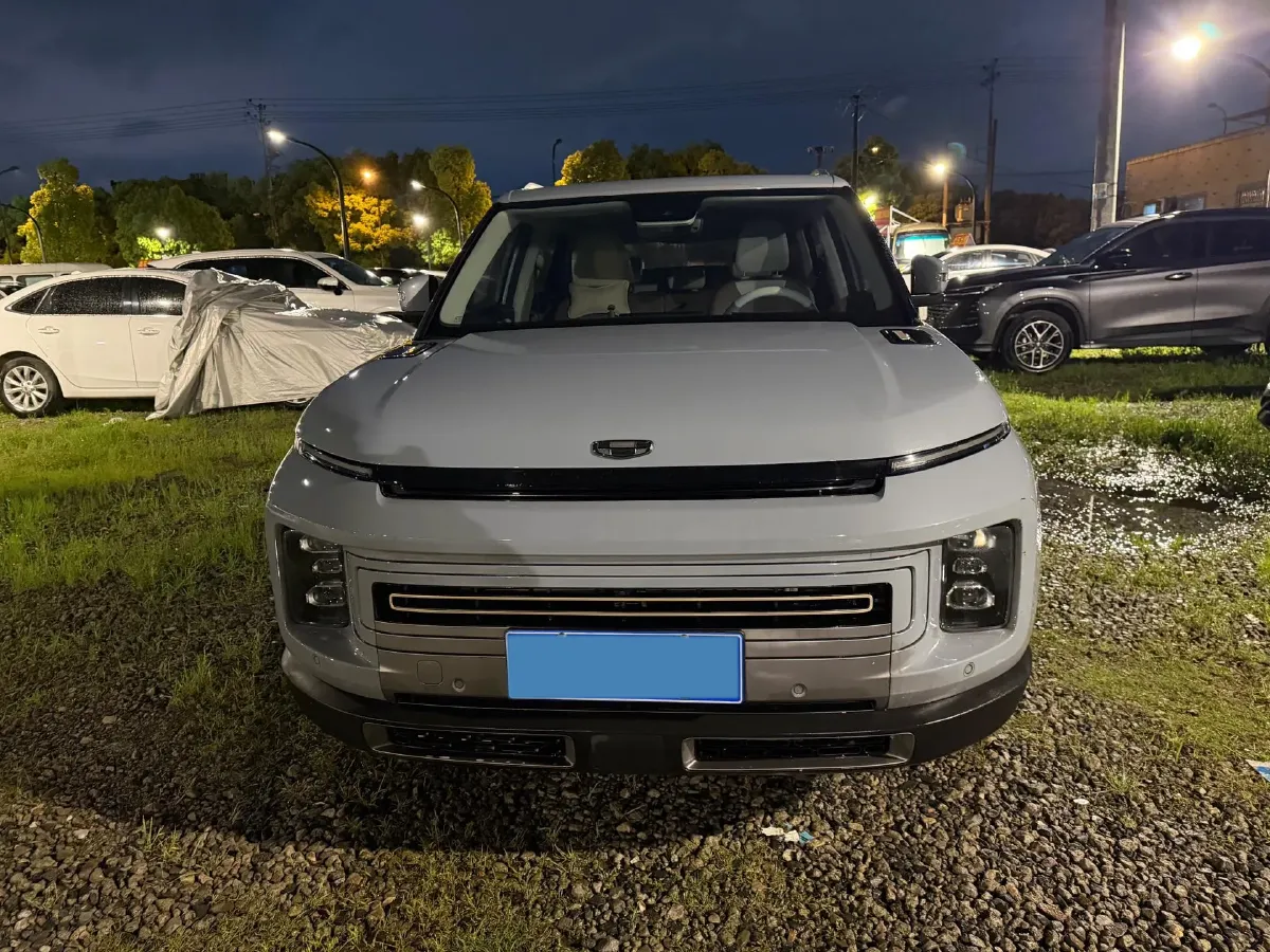 2020 Geely ICON 1.5T 177HP L3 7DCT,autocango,china used car exporter,china ev exporter,chinese used car exporter,chinese used ev exporter