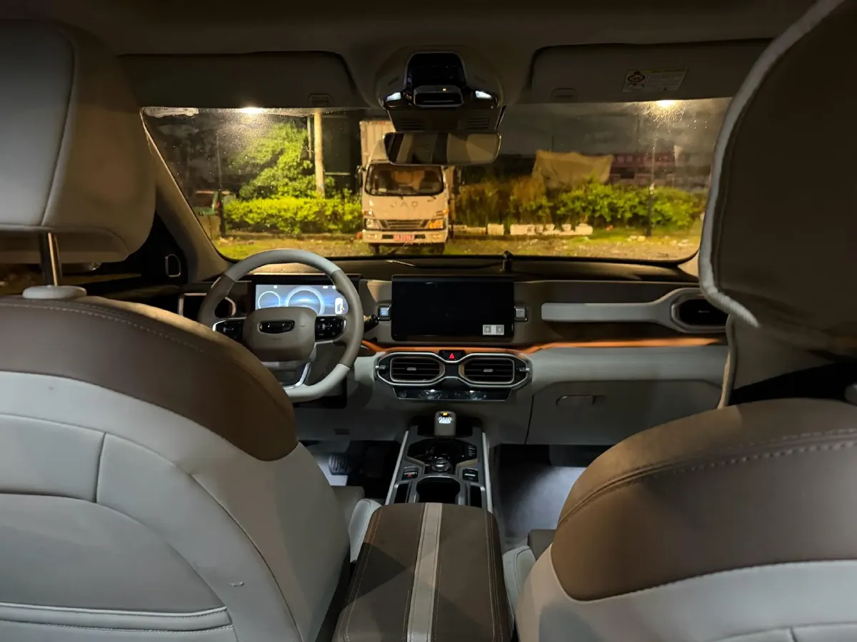 2020 Geely ICON 1.5T 177HP L3 7DCT,autocango,china used car exporter,china ev exporter,chinese used car exporter,chinese used ev exporter