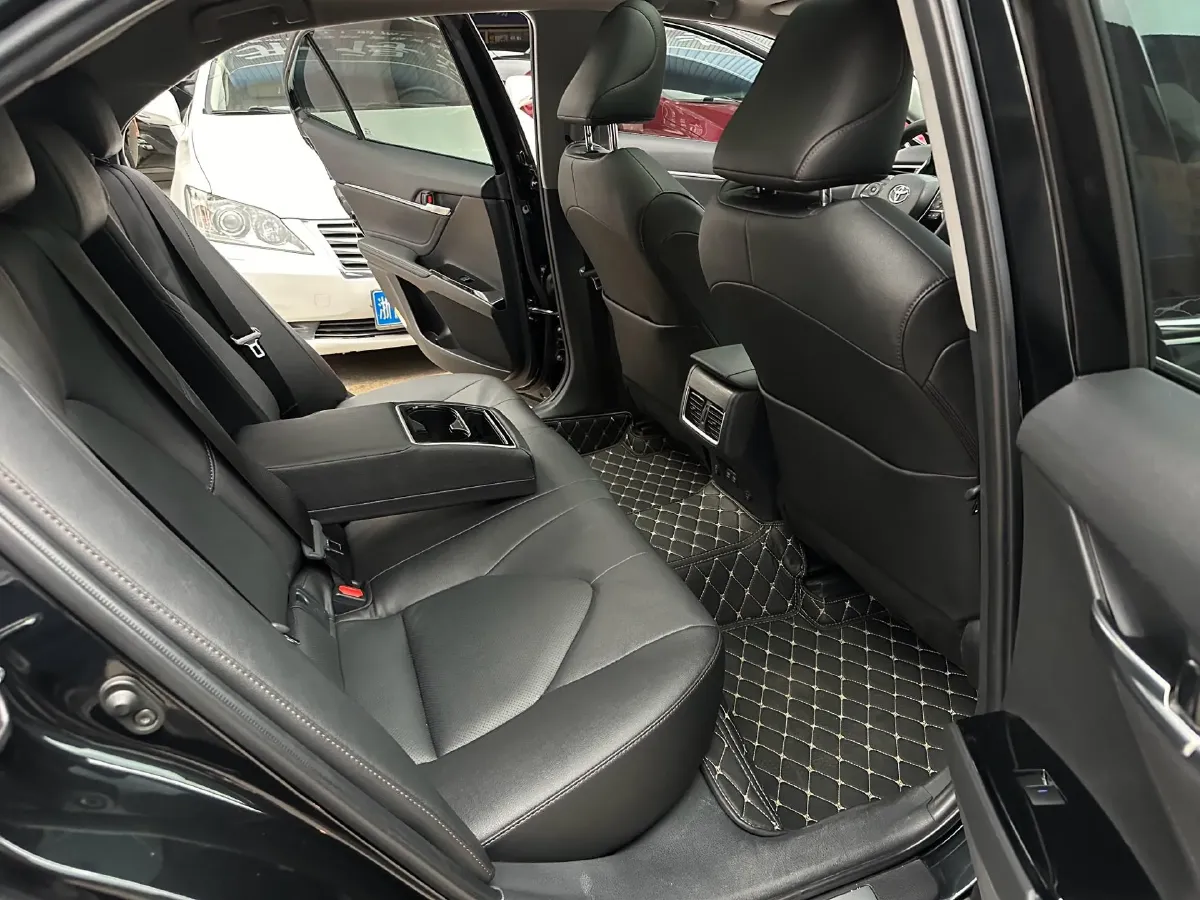 2021 Toyota Camry 2.5L 209HP L4 8AT,autocango,china used car exporter,china ev exporter,chinese used car exporter,chinese used ev exporter