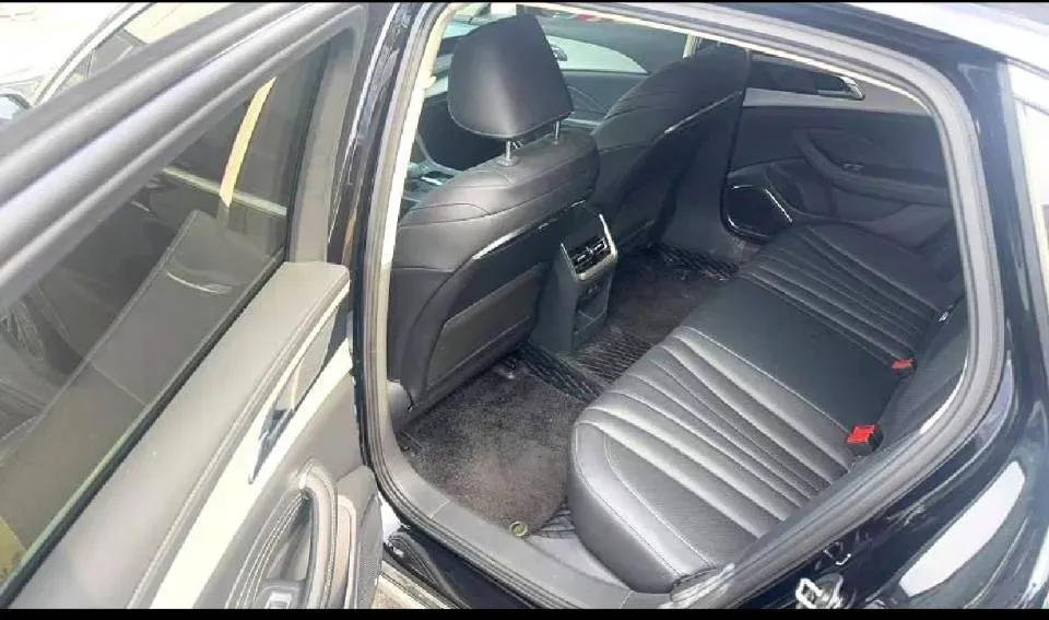 2025 HongQi H5 1.5T 169HP L4 1DHT Hybrid,autocango,china used car exporter,china ev exporter,chinese used car exporter,chinese used ev exporter