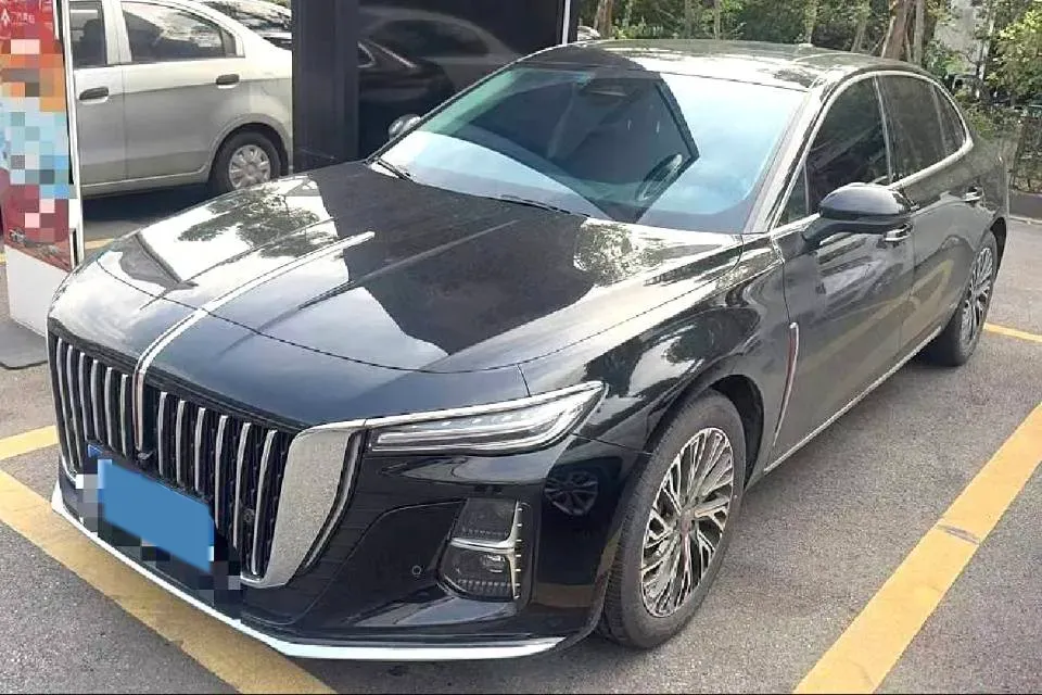2025 HongQi H5 1.5T 169HP L4 1DHT Hybrid,autocango,china used car exporter,china ev exporter,chinese used car exporter,chinese used ev exporter