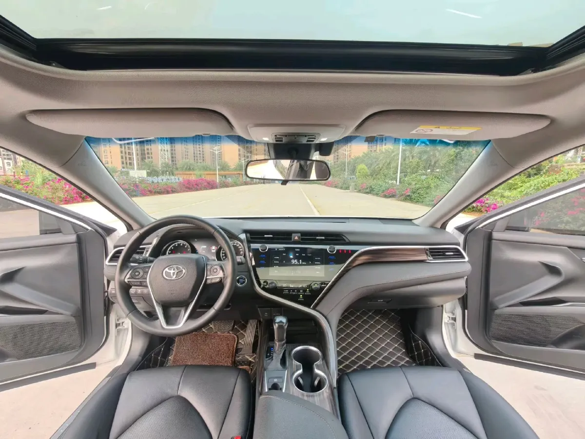 2019 Toyota Camry 2.0L 178HP L4 CVT,autocango,china used car exporter,china ev exporter,chinese used car exporter,chinese used ev exporter