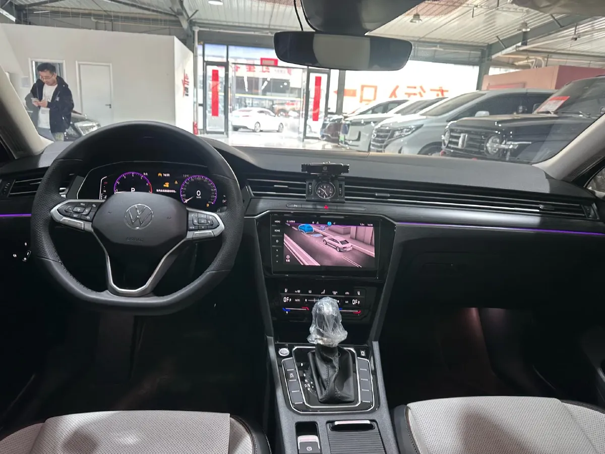 2025 Volkswagen Magotan 2.0T 186HP L4 7DCT,autocango,china used car exporter,china ev exporter,chinese used car exporter,chinese used ev exporter