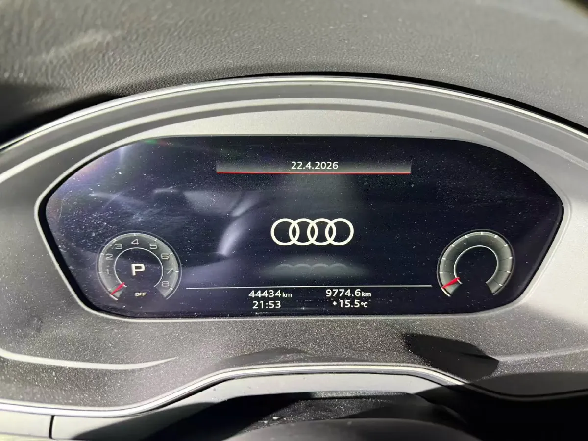2023 Audi A4L 2.0T 190HP L4 7DCT,autocango,china used car exporter,china ev exporter,chinese used car exporter,chinese used ev exporter