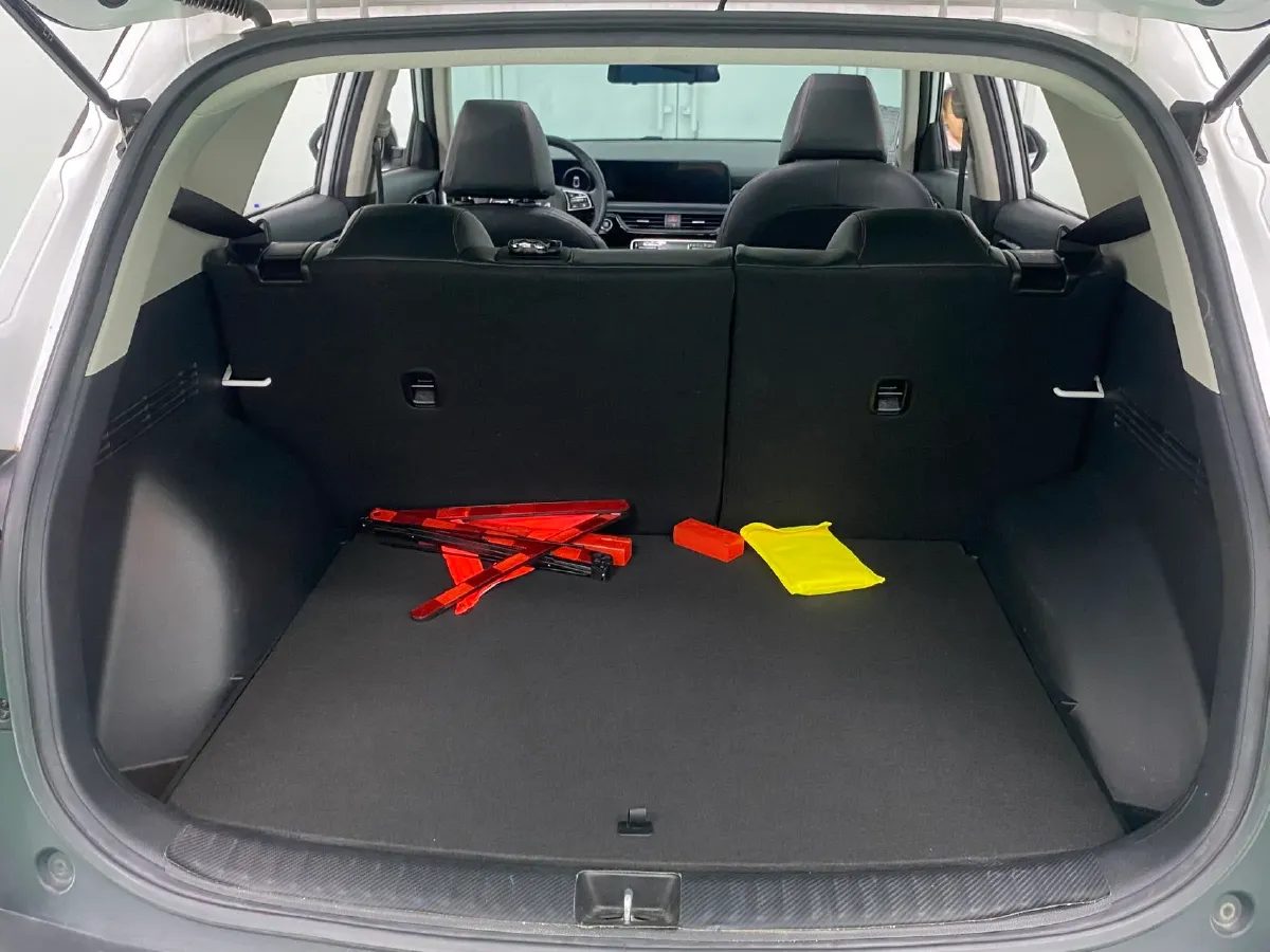 2023 Kia Seltos 1.5L 115HP L4 CVT,autocango,china used car exporter,china ev exporter,chinese used car exporter,chinese used ev exporter