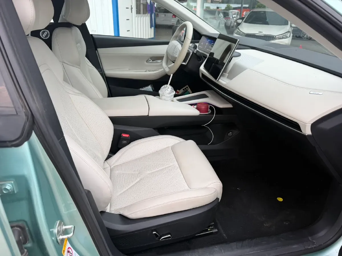 2023 MAXUS G20 2.0T 261HP L4 8AT,autocango,china used car exporter,china ev exporter,chinese used car exporter,chinese used ev exporter