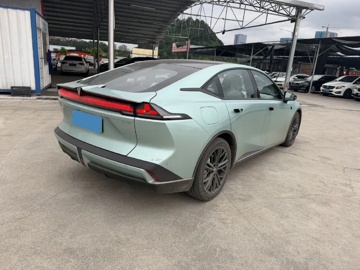 2023 MAXUS G20 2.0T 261HP L4 8AT,autocango,china used car exporter,china ev exporter,chinese used car exporter,chinese used ev exporter
