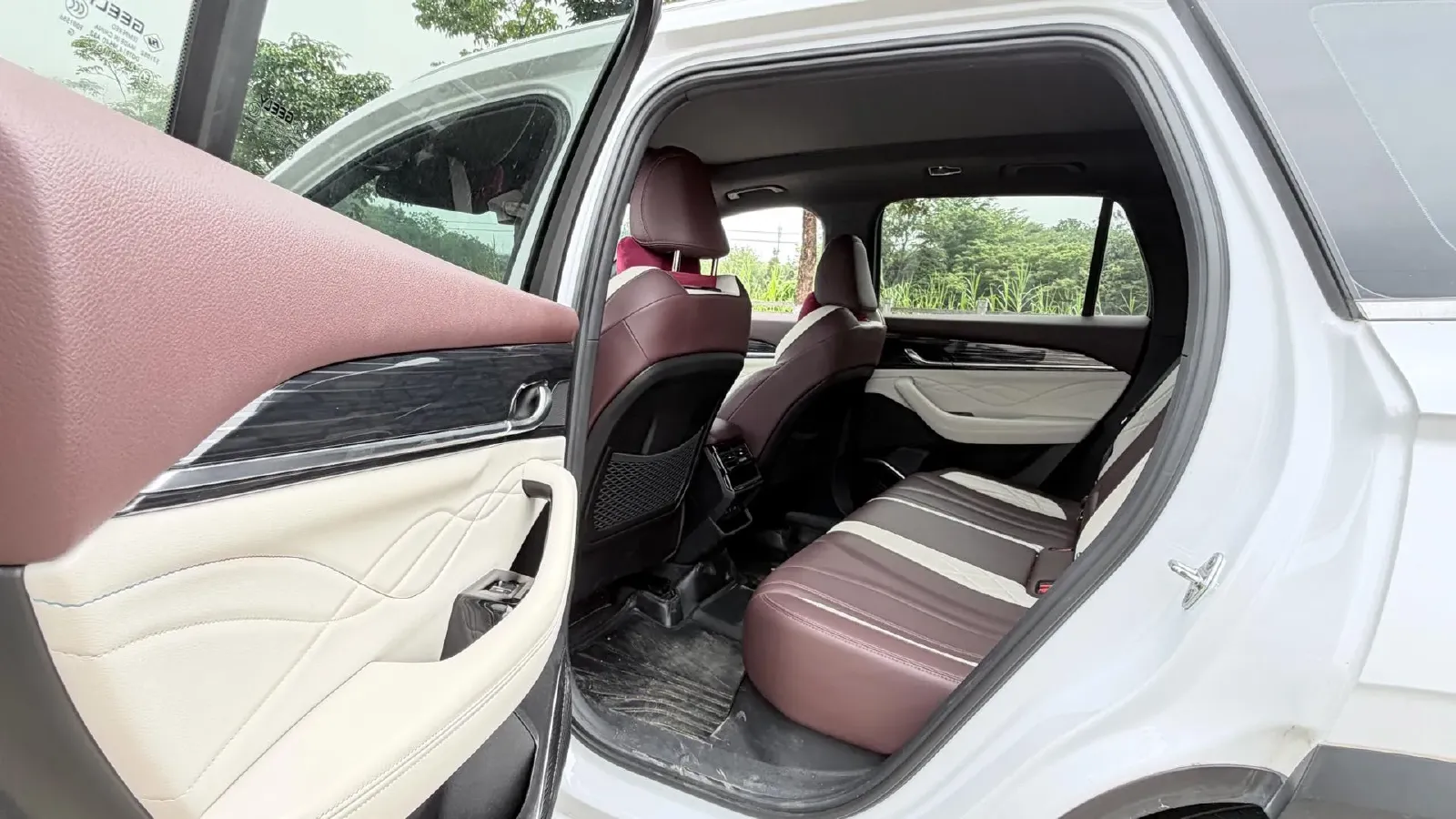 2021 Geely Monjaro 2.0T 218HP L4 7DCT,autocango,china used car exporter,china ev exporter,chinese used car exporter,chinese used ev exporter