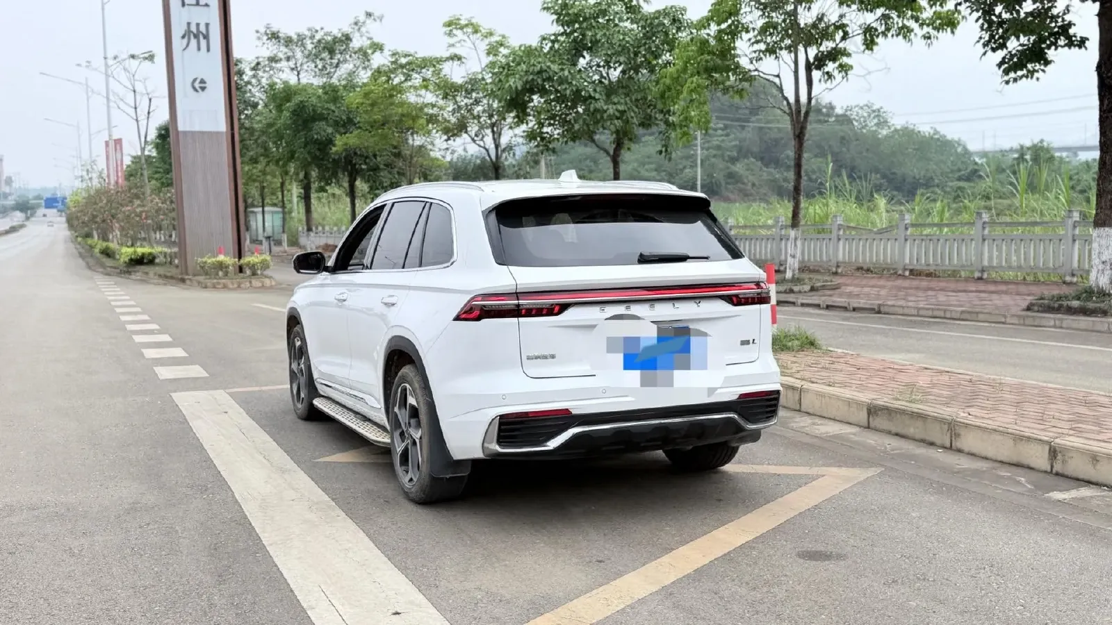 2021 Geely Monjaro 2.0T 218HP L4 7DCT,autocango,china used car exporter,china ev exporter,chinese used car exporter,chinese used ev exporter