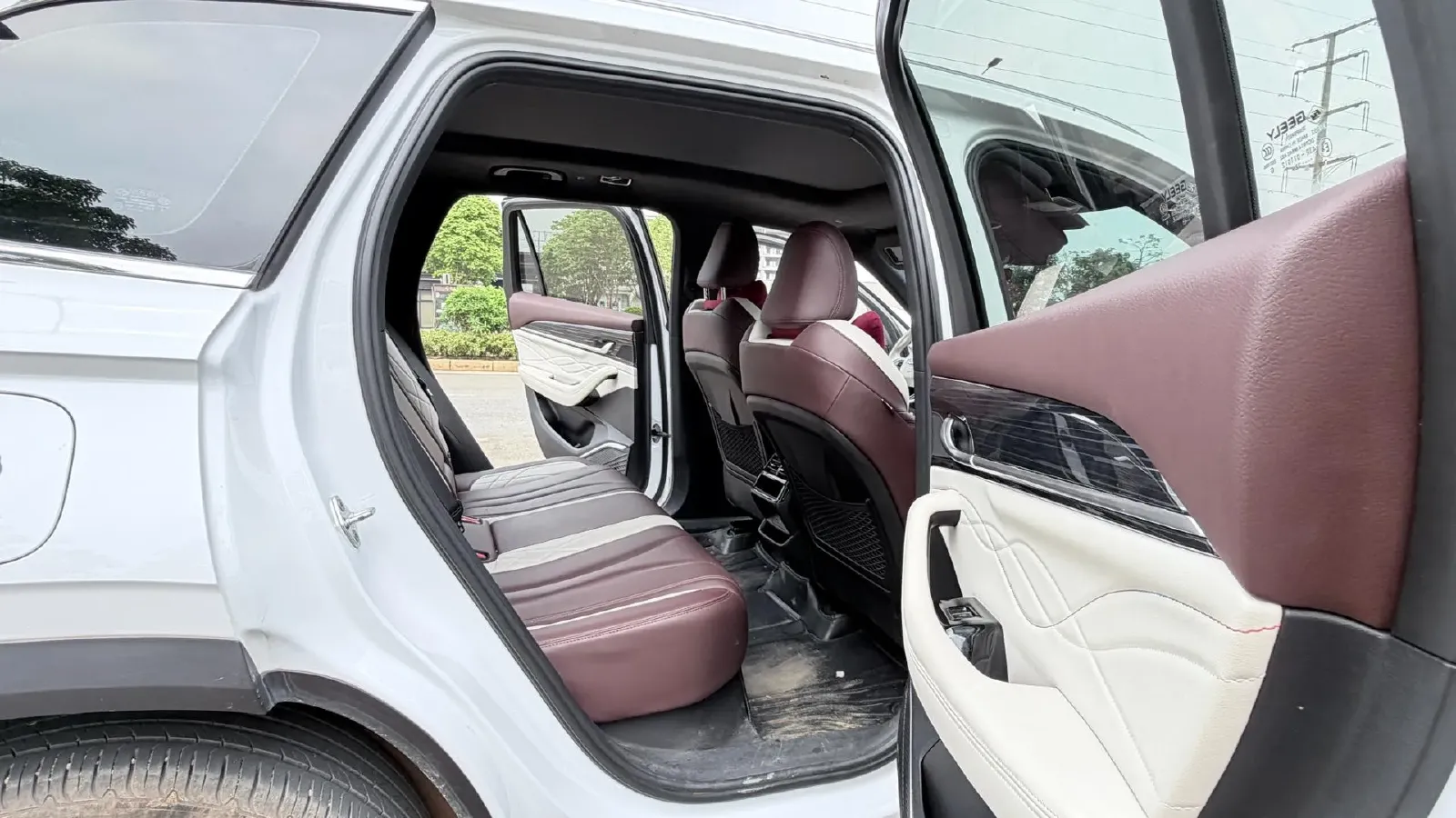 2021 Geely Monjaro 2.0T 218HP L4 7DCT,autocango,china used car exporter,china ev exporter,chinese used car exporter,chinese used ev exporter