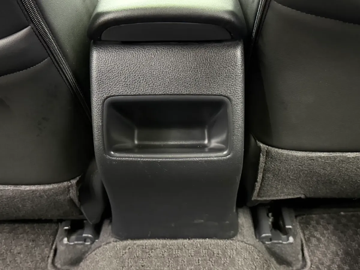 2022 Toyota Corolla 1.2T 116HP L4 CVT,autocango,china used car exporter,china ev exporter,chinese used car exporter,chinese used ev exporter