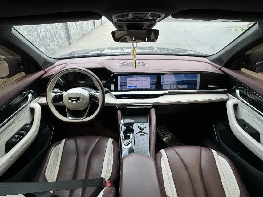 2021 Geely Monjaro 2.0T 218HP L4 7DCT,autocango,china used car exporter,china ev exporter,chinese used car exporter,chinese used ev exporter