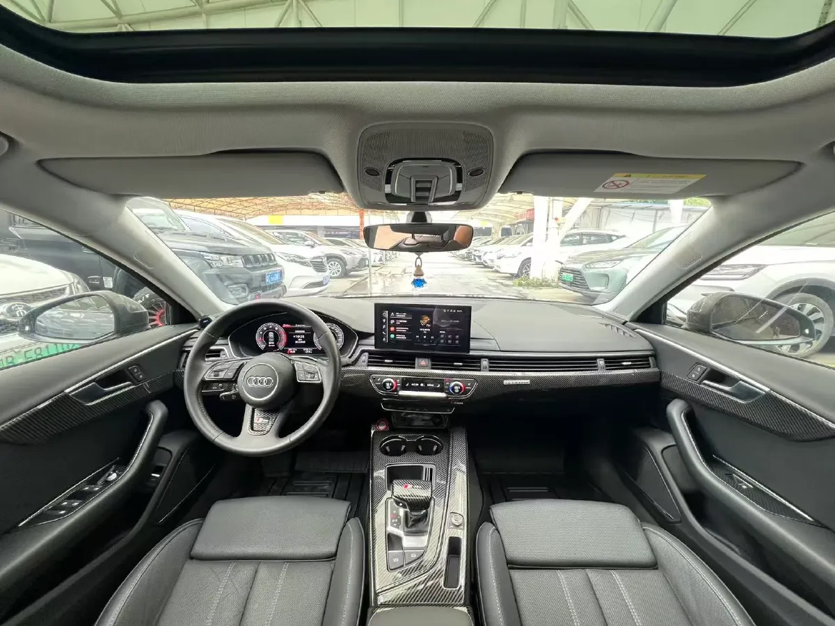 2020 Audi A4L 2.0T 190HP L4 7DCT,autocango,china used car exporter,china ev exporter,chinese used car exporter,chinese used ev exporter