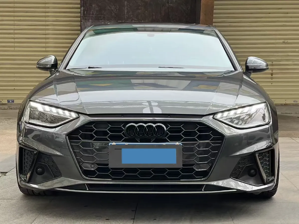 2020 Audi A4L 2.0T 190HP L4 7DCT,autocango,china used car exporter,china ev exporter,chinese used car exporter,chinese used ev exporter