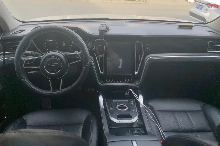 2017 Zotye T700 1.8T 177HP L4 6DCT,autocango,china used car exporter,china ev exporter,chinese used car exporter,chinese used ev exporter