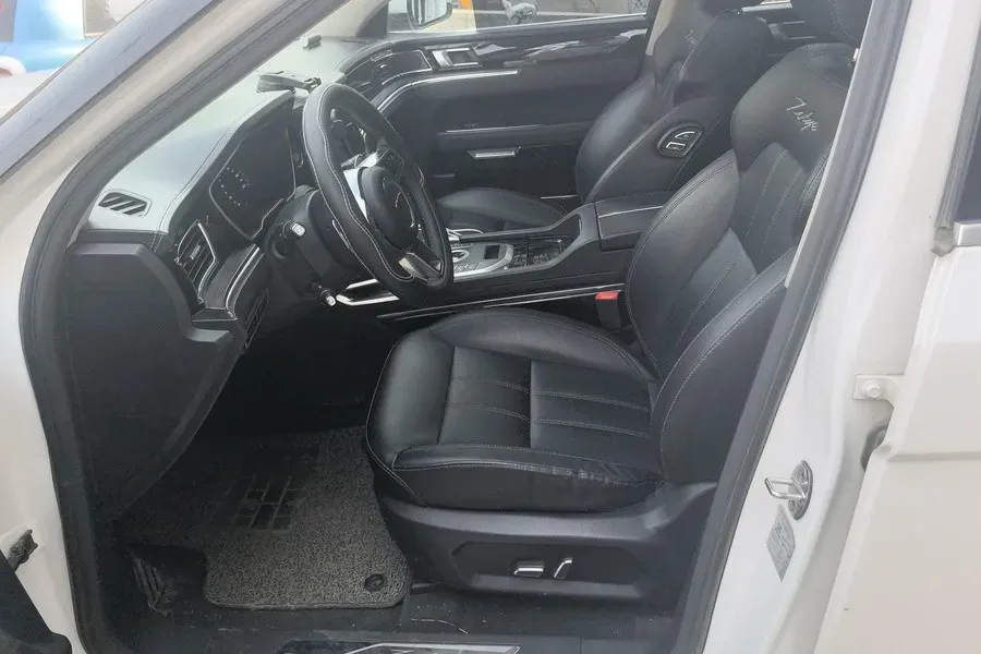 2017 Zotye T700 1.8T 177HP L4 6DCT,autocango,china used car exporter,china ev exporter,chinese used car exporter,chinese used ev exporter