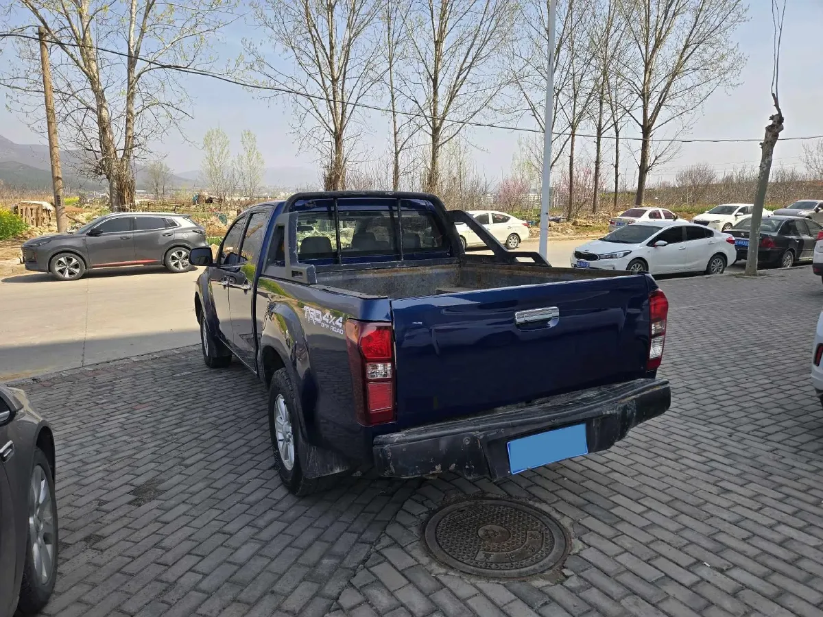 2019 Isuzu LingTuo 2.5T 129HP L4 6MT,autocango,china used car exporter,china ev exporter,chinese used car exporter,chinese used ev exporter