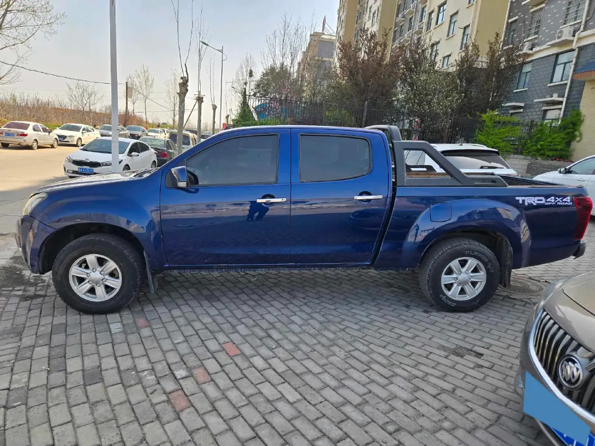 2019 Isuzu LingTuo 2.5T 129HP L4 6MT,autocango,china used car exporter,china ev exporter,chinese used car exporter,chinese used ev exporter