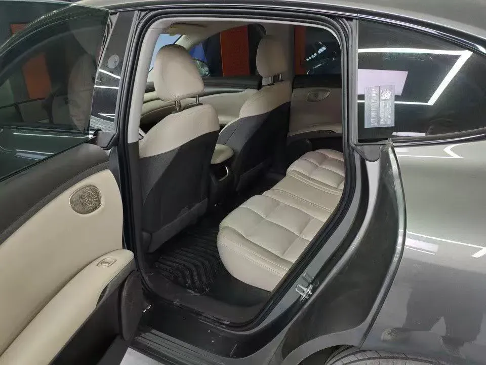 2025 IM LS6 BEV 75KWH,autocango,china used car exporter,china ev exporter,chinese used car exporter,chinese used ev exporter