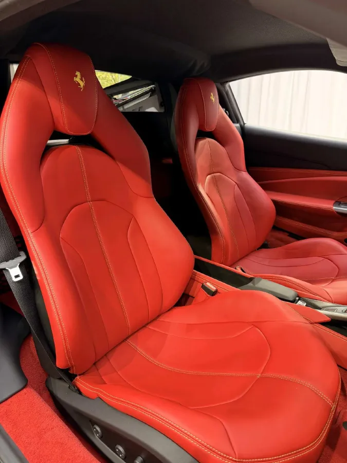 2019 Aston Martin DB11 5.2T 639HP V12 8AT,autocango,china used car exporter,china ev exporter,chinese used car exporter,chinese used ev exporter