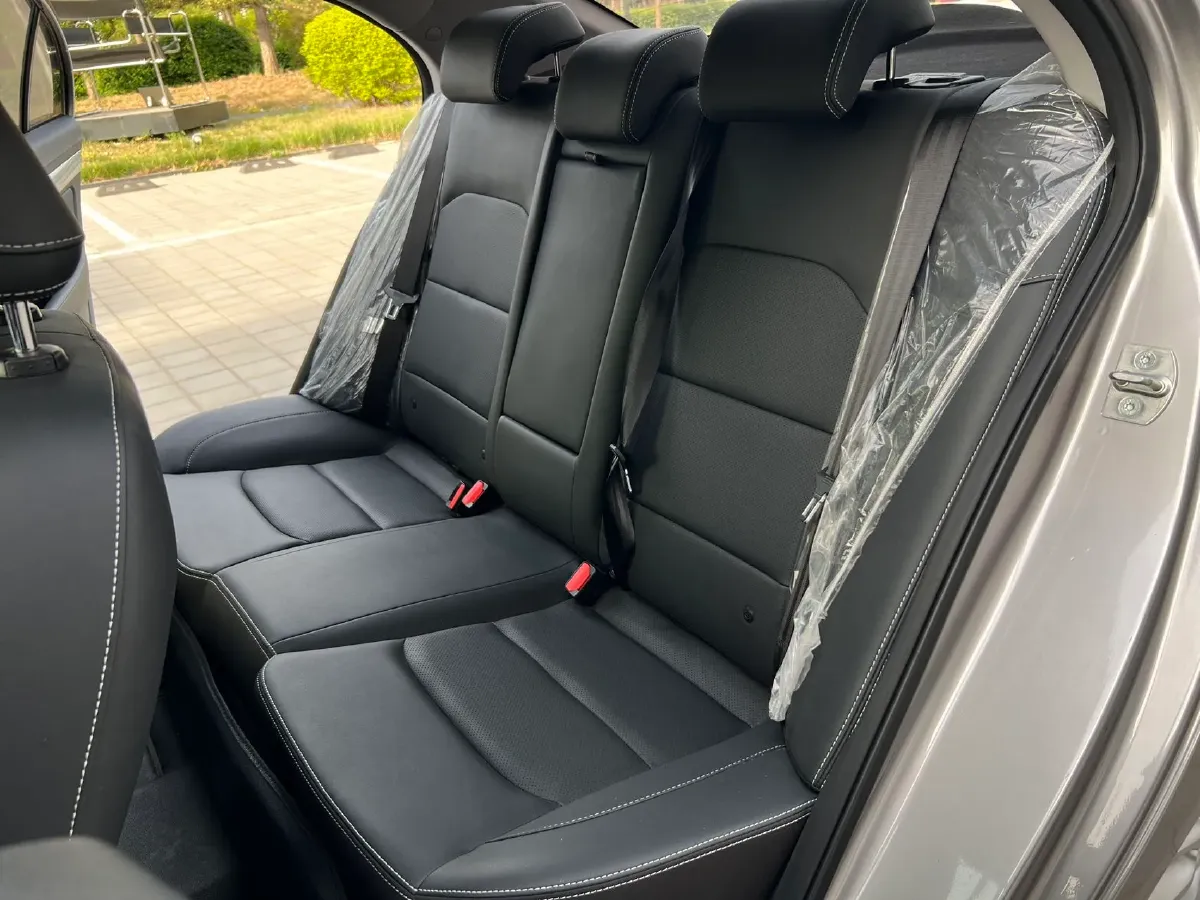 2020 Geely Emgrand 1.5L 109HP L4 CVT,autocango,china used car exporter,china ev exporter,chinese used car exporter,chinese used ev exporter