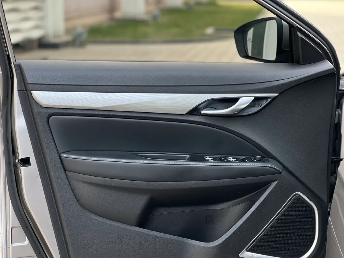 2020 Geely Emgrand 1.5L 109HP L4 CVT,autocango,china used car exporter,china ev exporter,chinese used car exporter,chinese used ev exporter