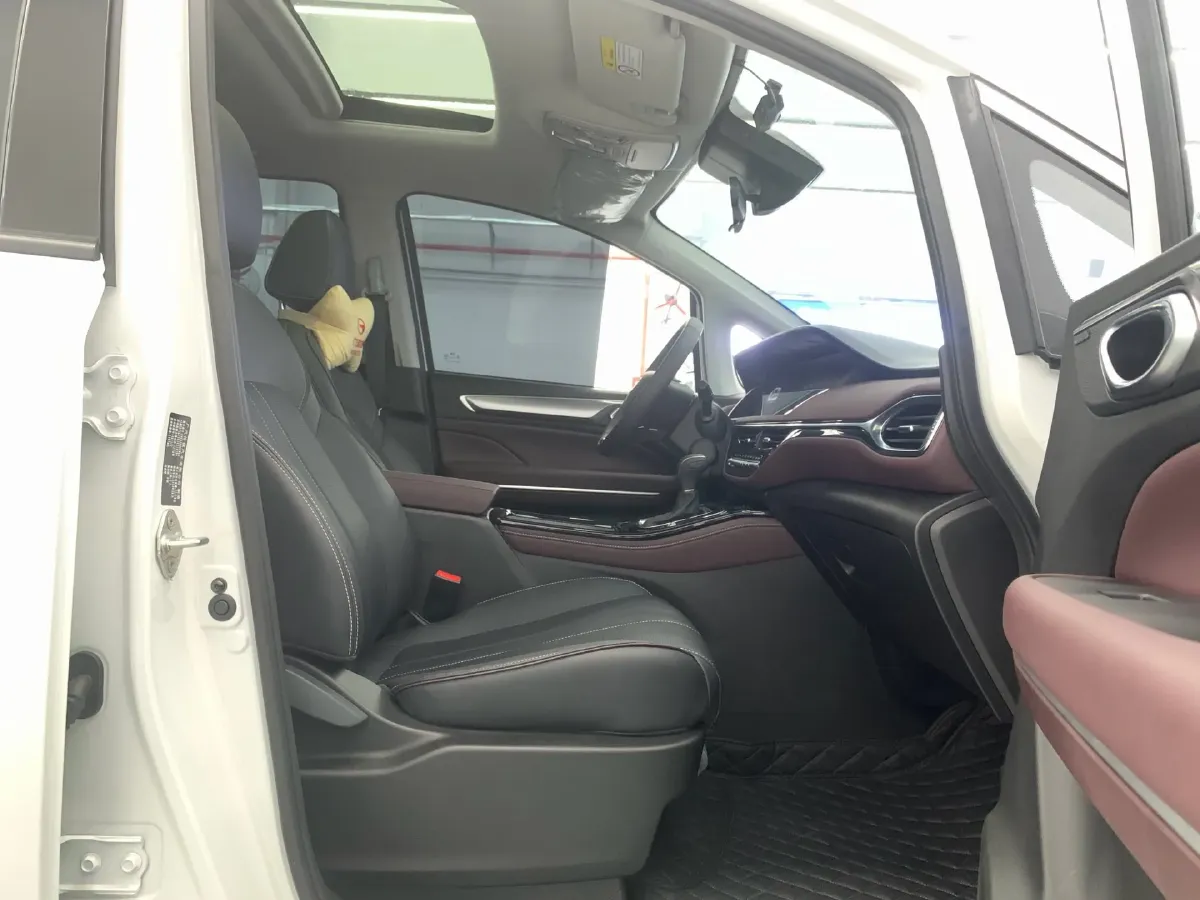 2023 GAC Trumpchi M6 1.5T 177HP L4 7DCT,autocango,china used car exporter,china ev exporter,chinese used car exporter,chinese used ev exporter