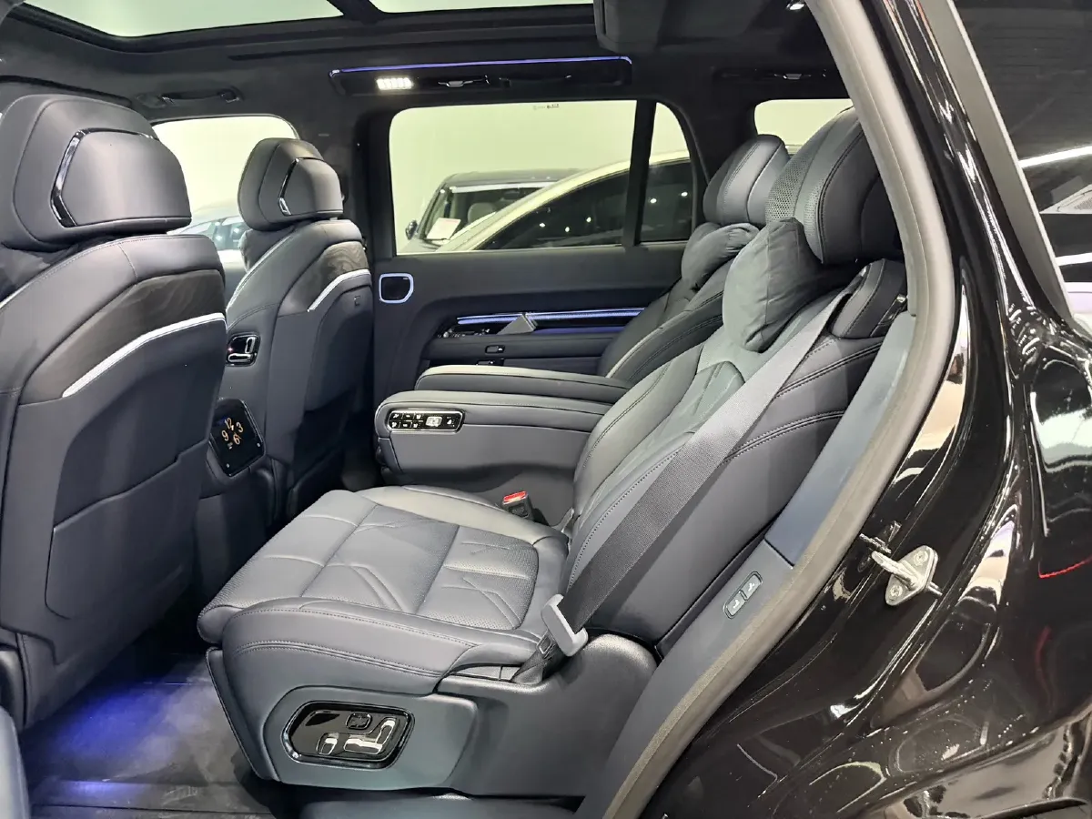 2025 Zeekr 9X 2.0T 279HP L4 1DHT PHEV,autocango,china used car exporter,china ev exporter,chinese used car exporter,chinese used ev exporter