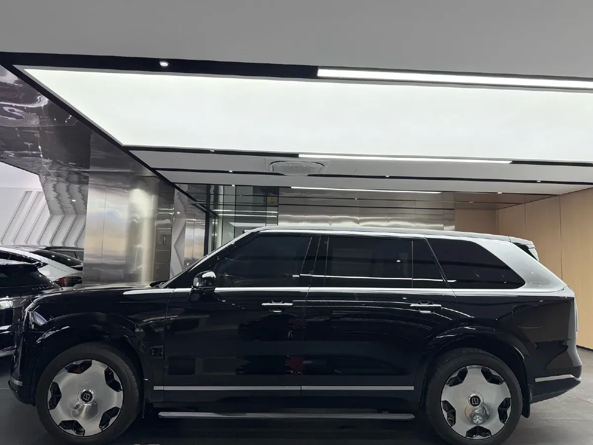 2025 Zeekr 9X 2.0T 279HP L4 1DHT PHEV,autocango,china used car exporter,china ev exporter,chinese used car exporter,chinese used ev exporter
