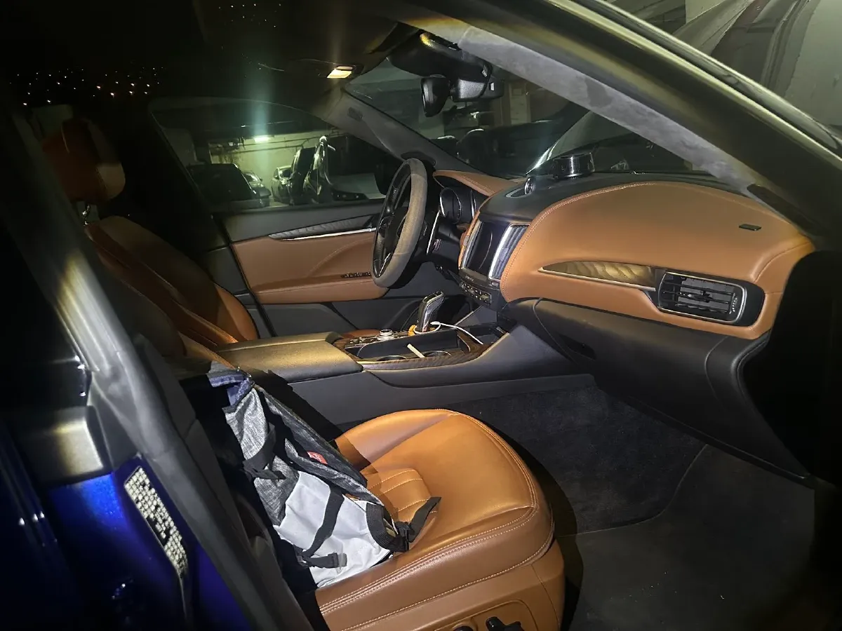 2019 Maserati Levante 3.0T 350HP V6 8AT,autocango,china used car exporter,china ev exporter,chinese used car exporter,chinese used ev exporter