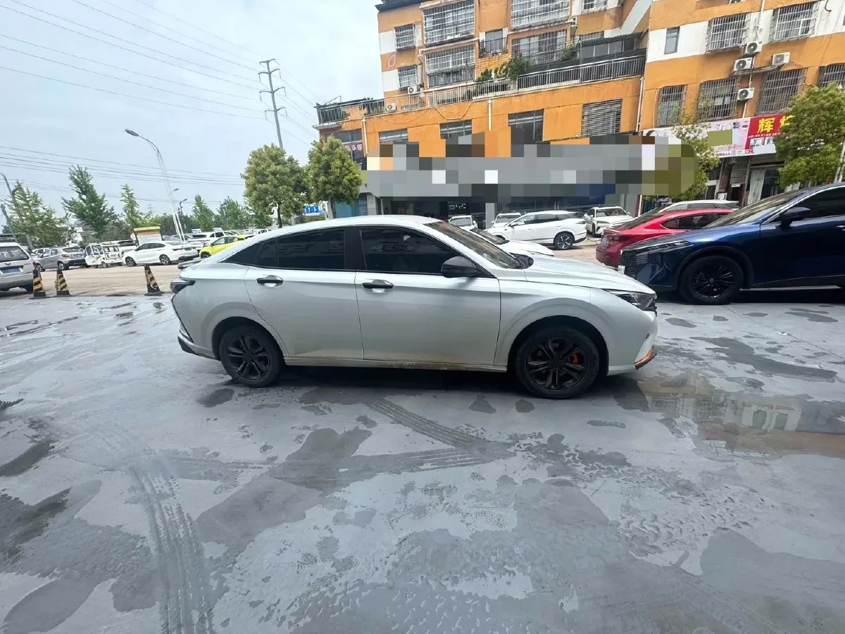 2023 DongFeng Aeolus YiXuan 1.5L 125HP L4 6DCT,autocango,china used car exporter,china ev exporter,chinese used car exporter,chinese used ev exporter