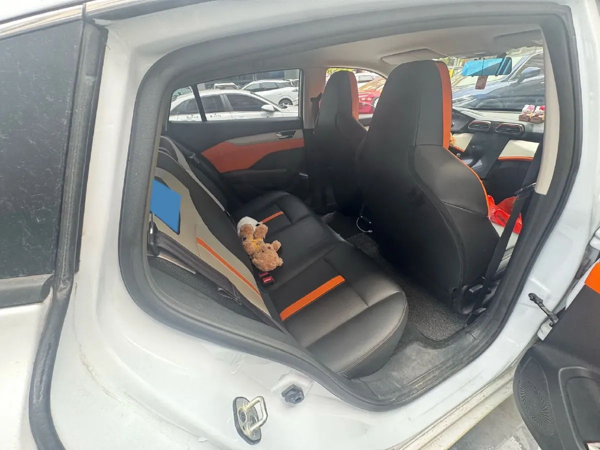 2023 DongFeng Aeolus YiXuan 1.5L 125HP L4 6DCT,autocango,china used car exporter,china ev exporter,chinese used car exporter,chinese used ev exporter