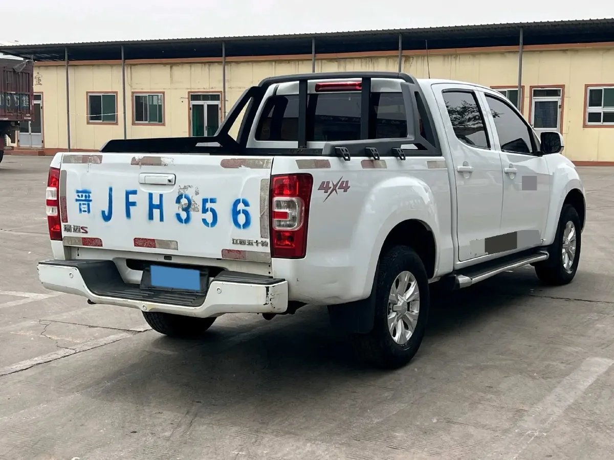 2019 Isuzu RE-MAX Jim 2.0T 204HP L4 5MT,autocango,china used car exporter,china ev exporter,chinese used car exporter,chinese used ev exporter