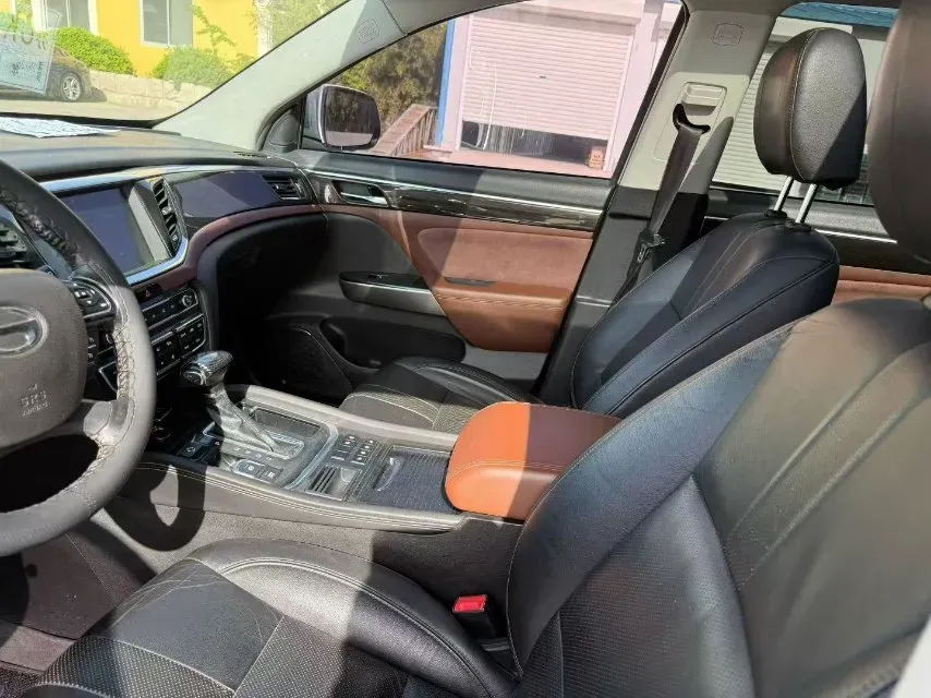 2017 GAC Trumpchi GS8 2.0T 201HP L4 6AT,autocango,china used car exporter,china ev exporter,chinese used car exporter,chinese used ev exporter