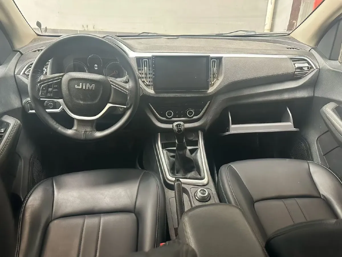 2020 Isuzu RE-MAX Jim 2.4T 211HP L4 5MT,autocango,china used car exporter,china ev exporter,chinese used car exporter,chinese used ev exporter