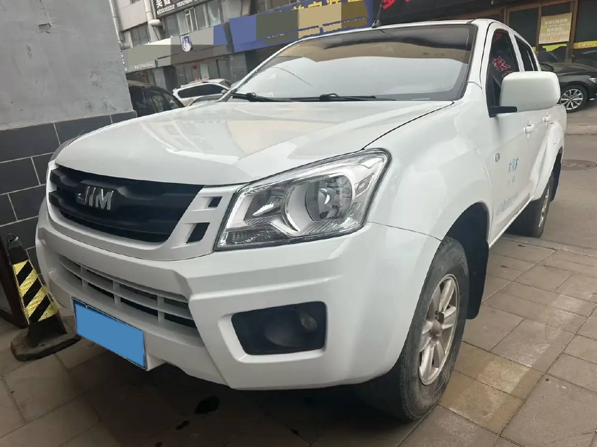 2020 Isuzu RE-MAX Jim 2.4T 211HP L4 5MT,autocango,china used car exporter,china ev exporter,chinese used car exporter,chinese used ev exporter