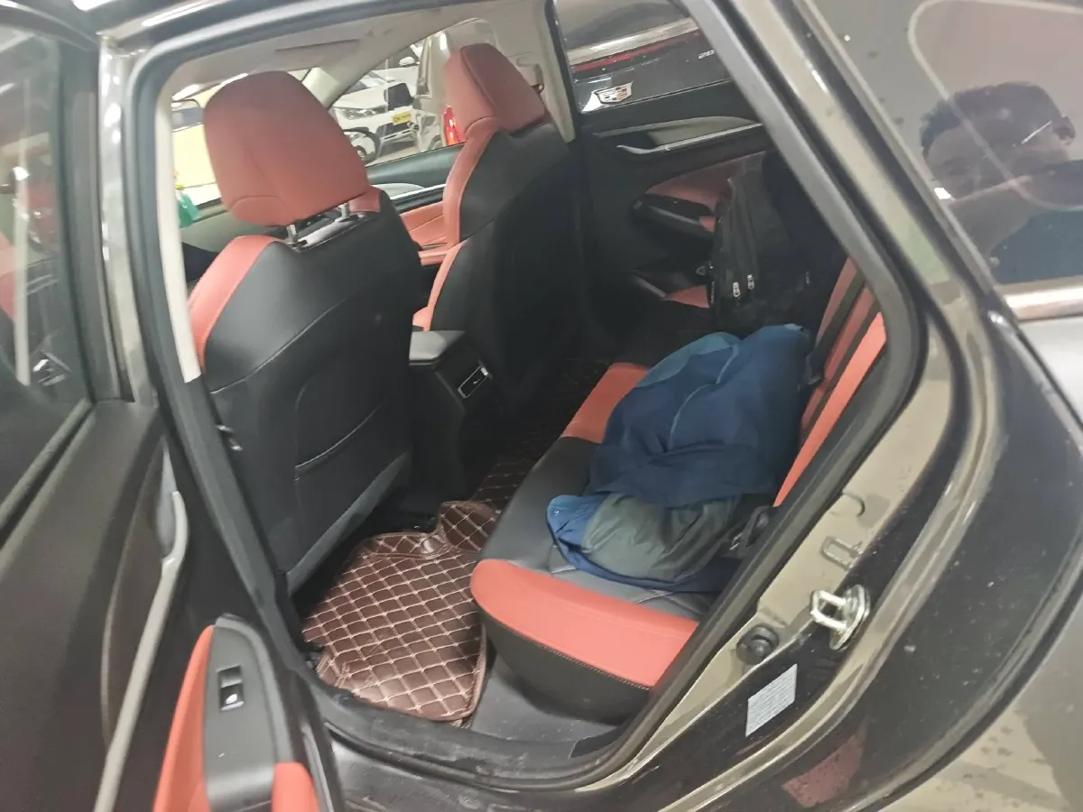 2018 BMW 5 Series 2.0T 184HP L4 8AT,autocango,china used car exporter,china ev exporter,chinese used car exporter,chinese used ev exporter