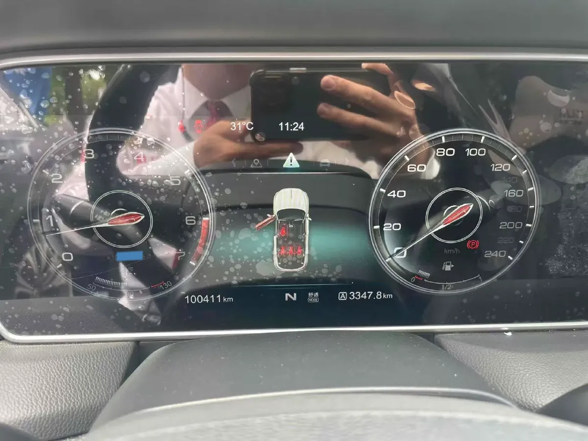 2019 HongQi HS5 2.0T 224HP L4 6AT,autocango,china used car exporter,china ev exporter,chinese used car exporter,chinese used ev exporter