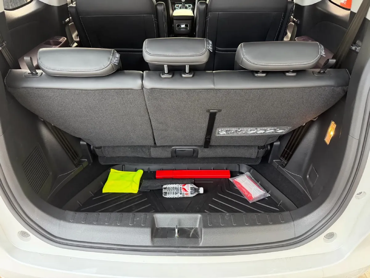 2023 GAC Trumpchi M6 1.5T 177HP L4 7DCT,autocango,china used car exporter,china ev exporter,chinese used car exporter,chinese used ev exporter