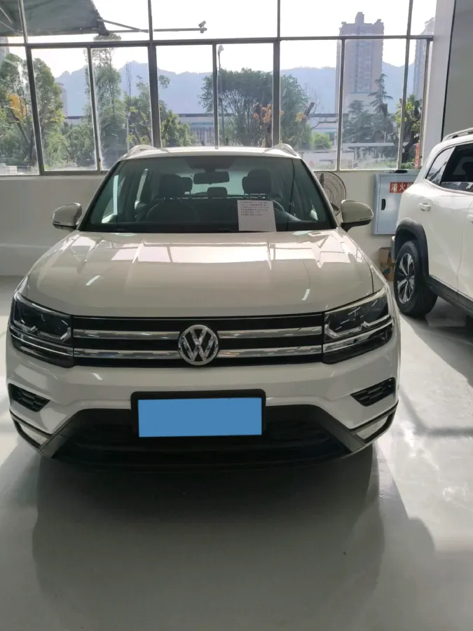 2019 MINI MINI 1.5T 102HP L3 7DCT,autocango,china used car exporter,china ev exporter,chinese used car exporter,chinese used ev exporter