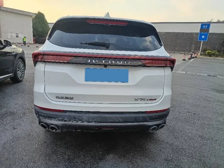 2023 Jetour X70 PRO 1.5T 156HP L4 6DCT,autocango,china used car exporter,china ev exporter,chinese used car exporter,chinese used ev exporter