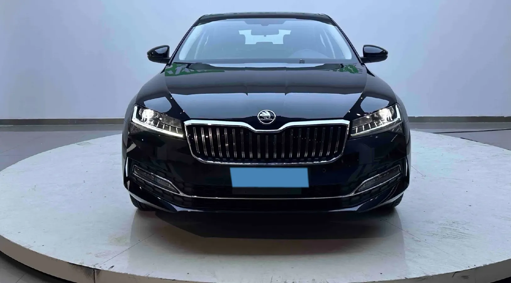 2023 Skoda Superb 1.4T 150HP L4 7DCT,autocango,china used car exporter,china ev exporter,chinese used car exporter,chinese used ev exporter