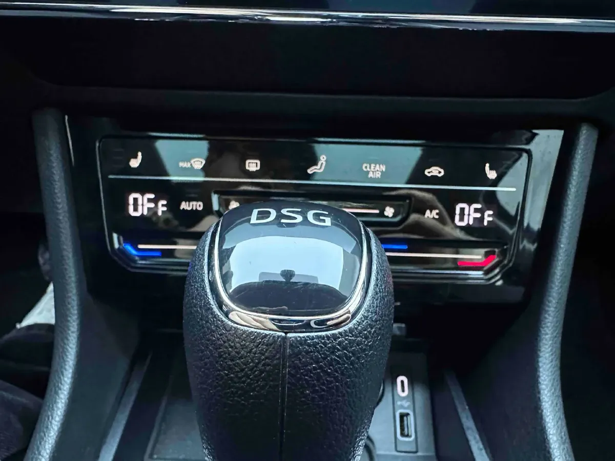 2023 Skoda Superb 1.4T 150HP L4 7DCT,autocango,china used car exporter,china ev exporter,chinese used car exporter,chinese used ev exporter