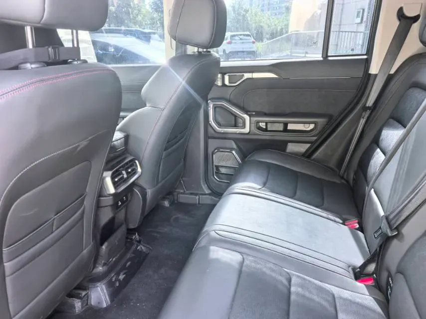 2023 Jetour Traveller 1.5T 184HP L4 7DCT,autocango,china used car exporter,china ev exporter,chinese used car exporter,chinese used ev exporter