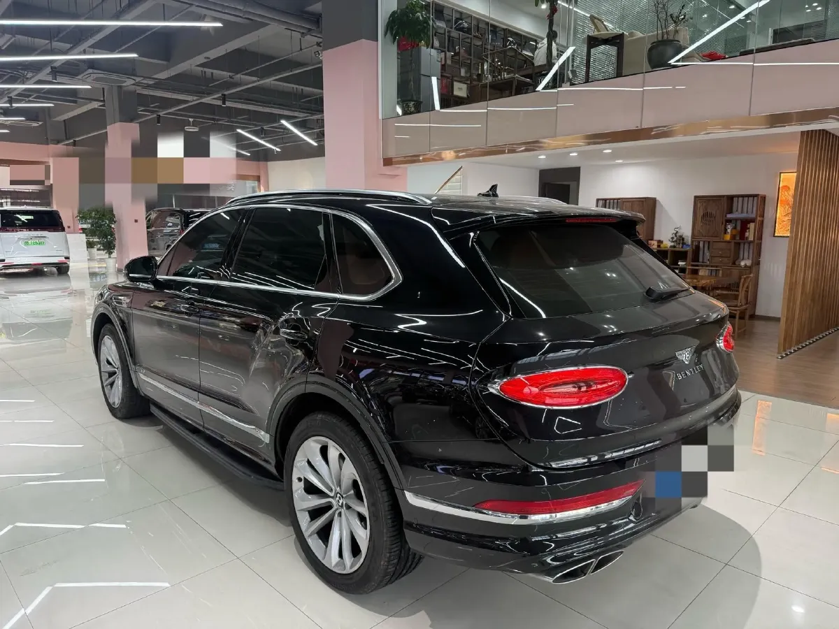 2021 Bentley Bentayga 4.0T 550HP V8 8AT,autocango,china used car exporter,china ev exporter,chinese used car exporter,chinese used ev exporter