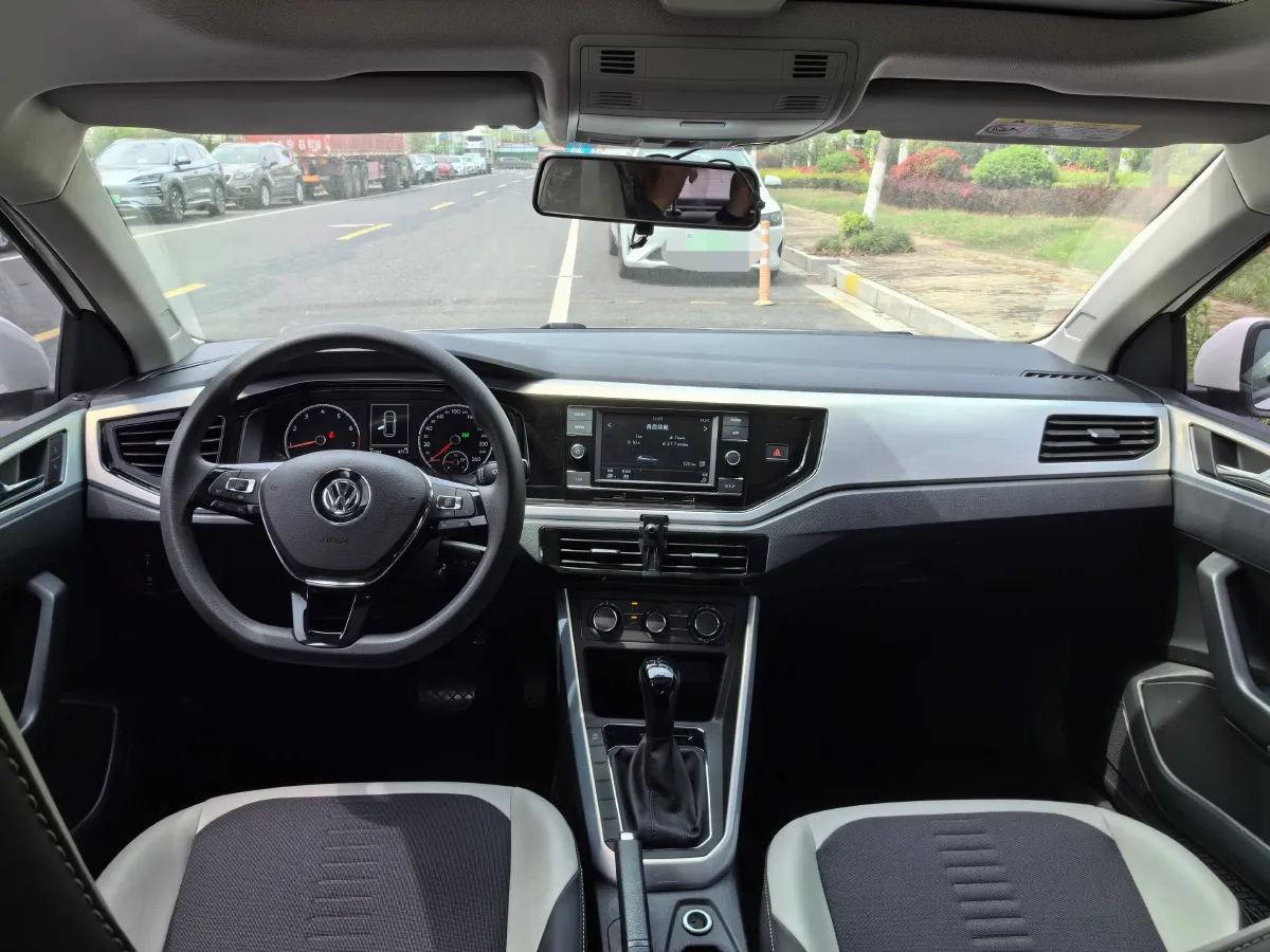 2019 Volkswagen Polo 1.5L 113HP L4 6AT,autocango,china used car exporter,china ev exporter,chinese used car exporter,chinese used ev exporter