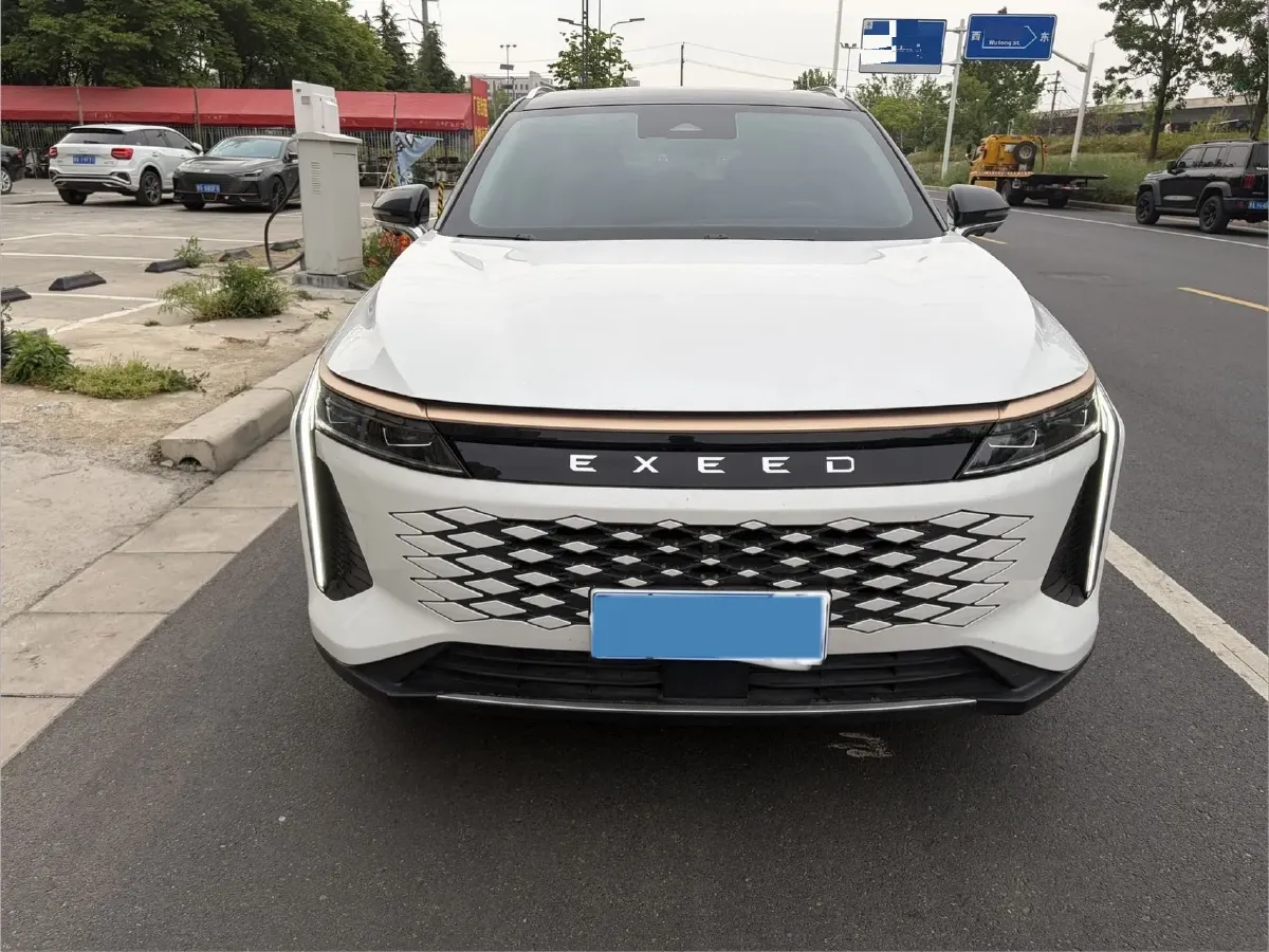 2023 Exceed RX 2.0T 261HP L4 8AT,autocango,china used car exporter,china ev exporter,chinese used car exporter,chinese used ev exporter