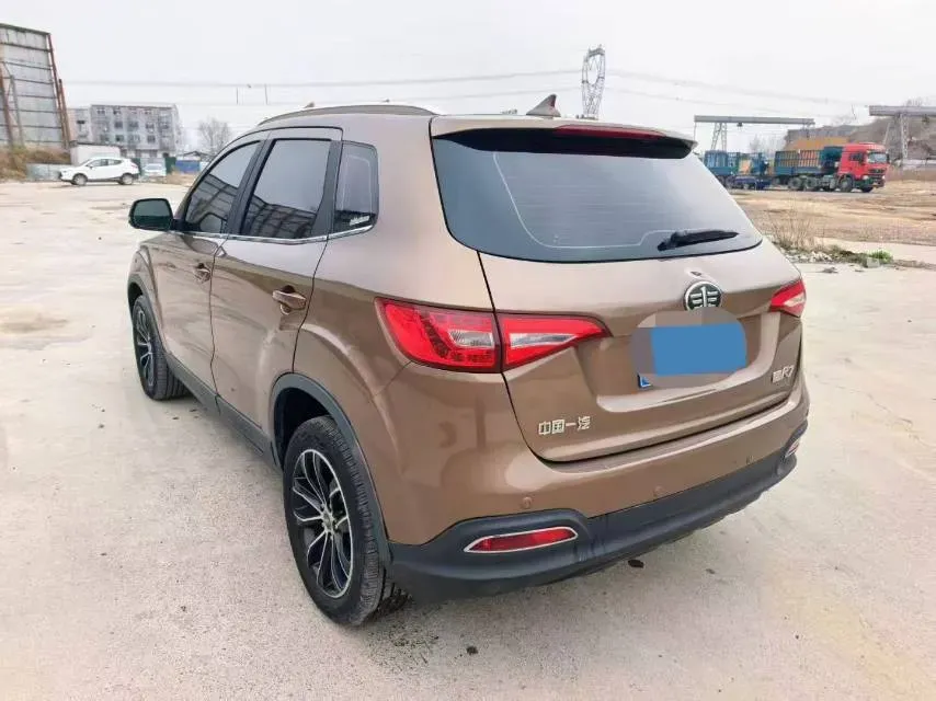 2017 FAW Senia R7 1.6L 116HP L4 5MT,autocango,china used car exporter,china ev exporter,chinese used car exporter,chinese used ev exporter