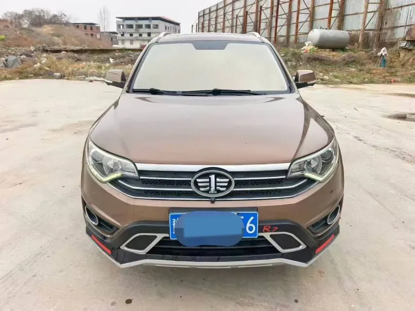 2017 FAW Senia R7 1.6L 116HP L4 5MT,autocango,china used car exporter,china ev exporter,chinese used car exporter,chinese used ev exporter