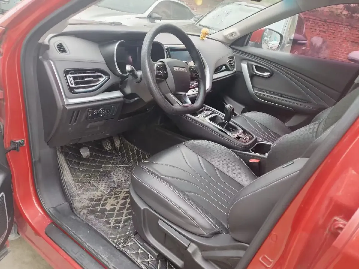 2018 Traum S70 1.5T 156HP L4 5MT,autocango,china used car exporter,china ev exporter,chinese used car exporter,chinese used ev exporter